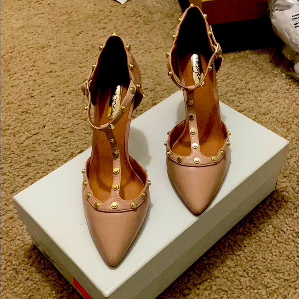 Beautiful pumps for all occasions